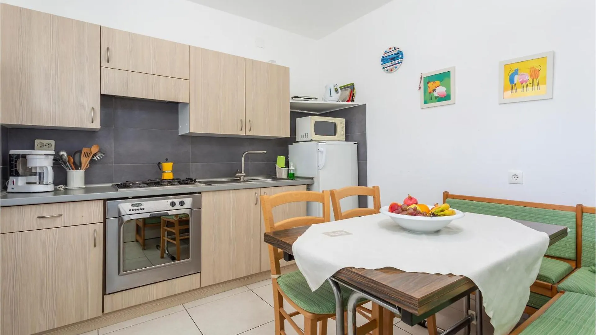 Stunning Apartment In Malinska With Kitchen