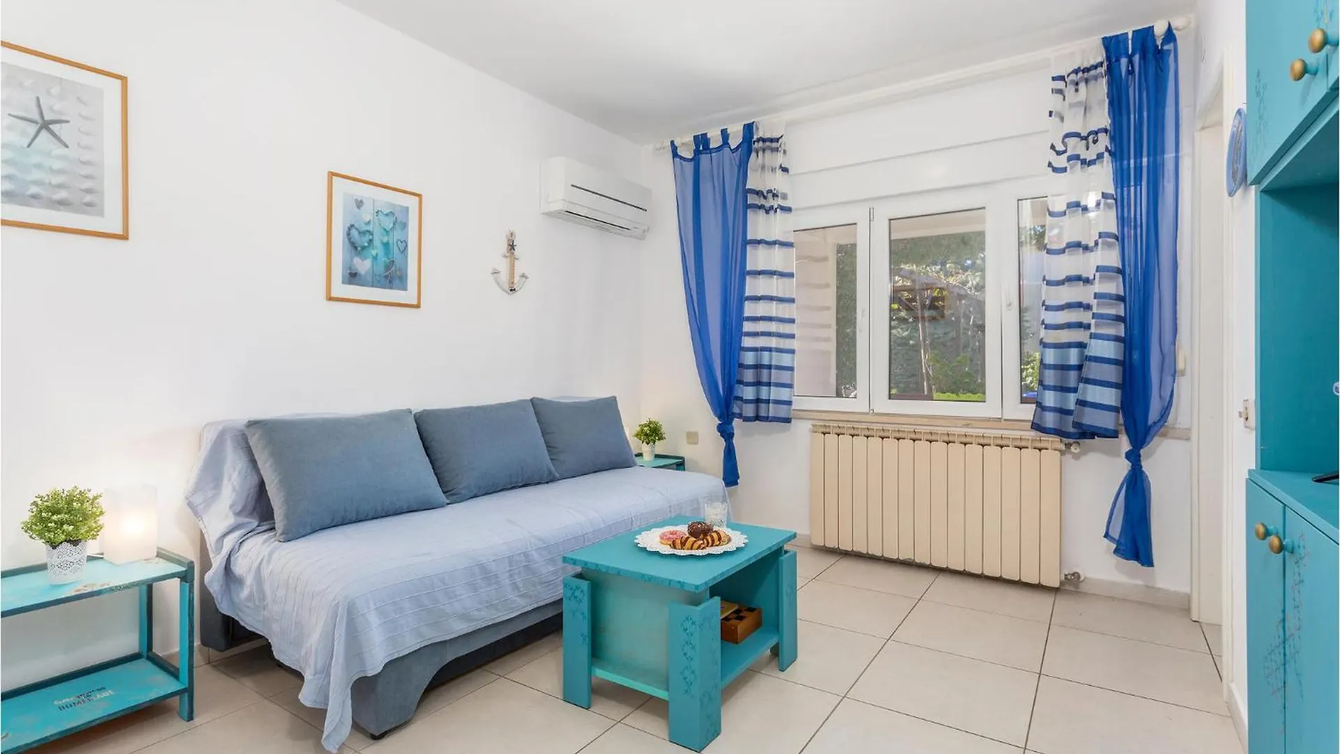 Stunning Apartment In Malinska With Kitchen Κροατία